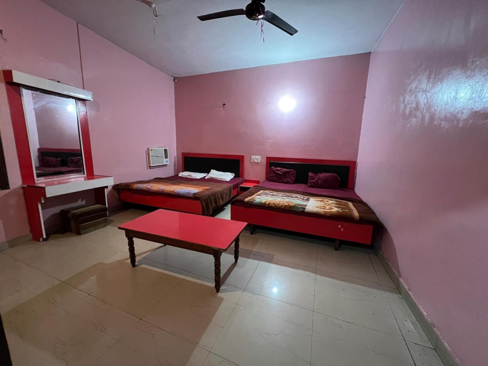Hotel Skylark Amritsar Ngoại thất bức ảnh
